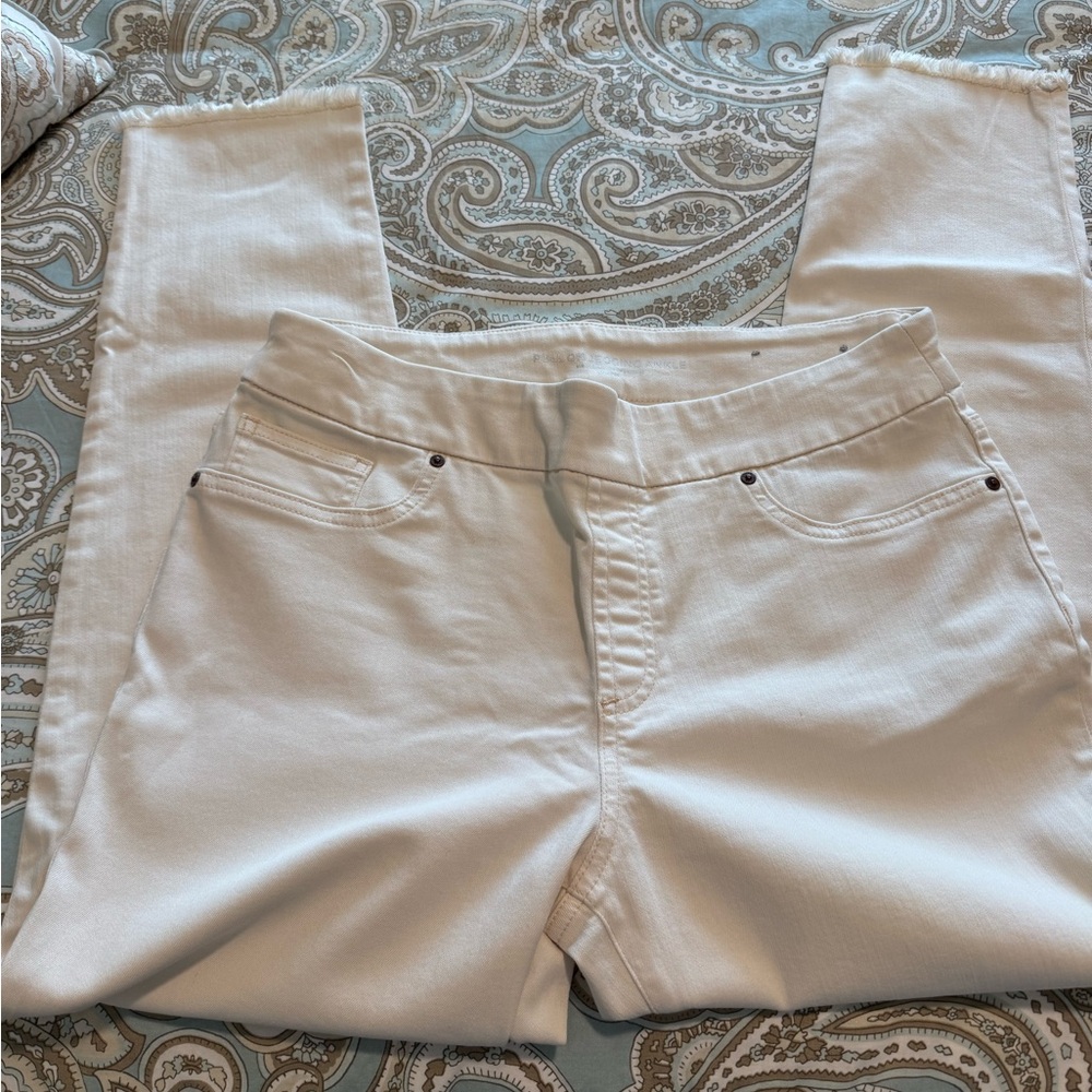 Chico's Cream Ankle Jeggings